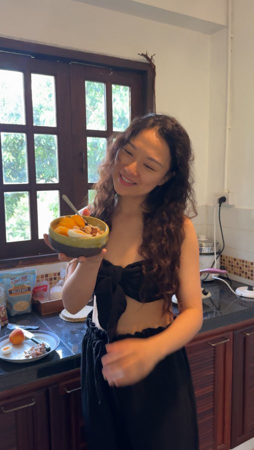 Iris 在厨房